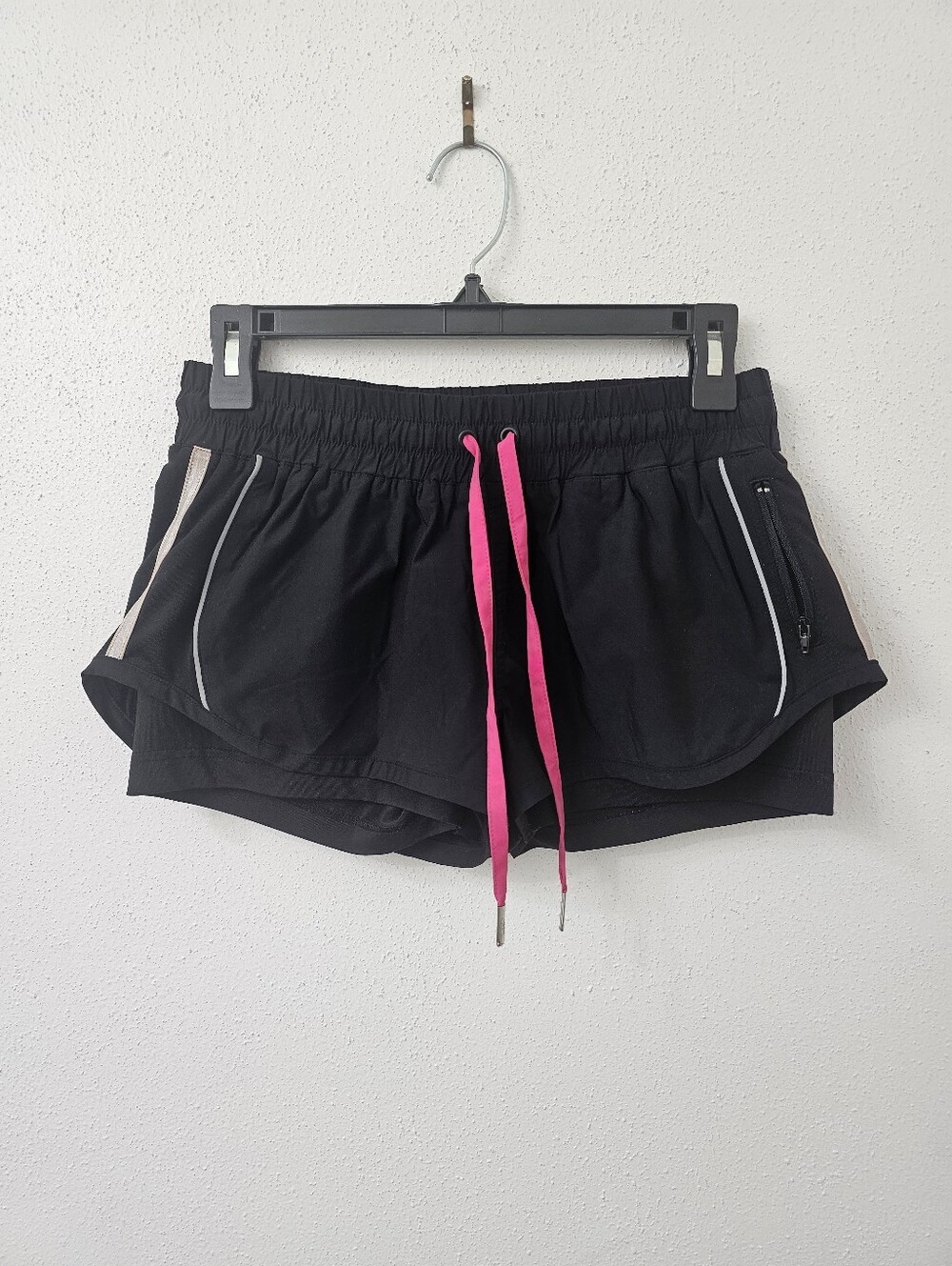 Like New Y2K PH8 (Bebe)  "2-in-1" Activewear Shorts Small Vintage